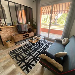 https://appartement-vue-mer-sainte-maxime.fr-provencehotel.com